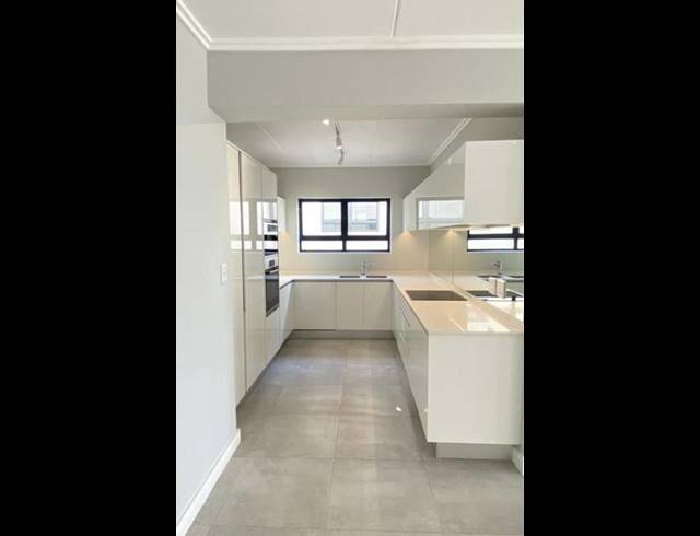 3 BEDROOM TOWNHOUSE SOLD IN EYE OF AFRICA ESTATE